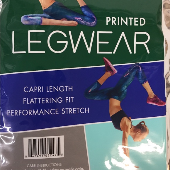 Blue Star Blue/Black Floral Capri Leggings Women’s - Picture 10 of 12